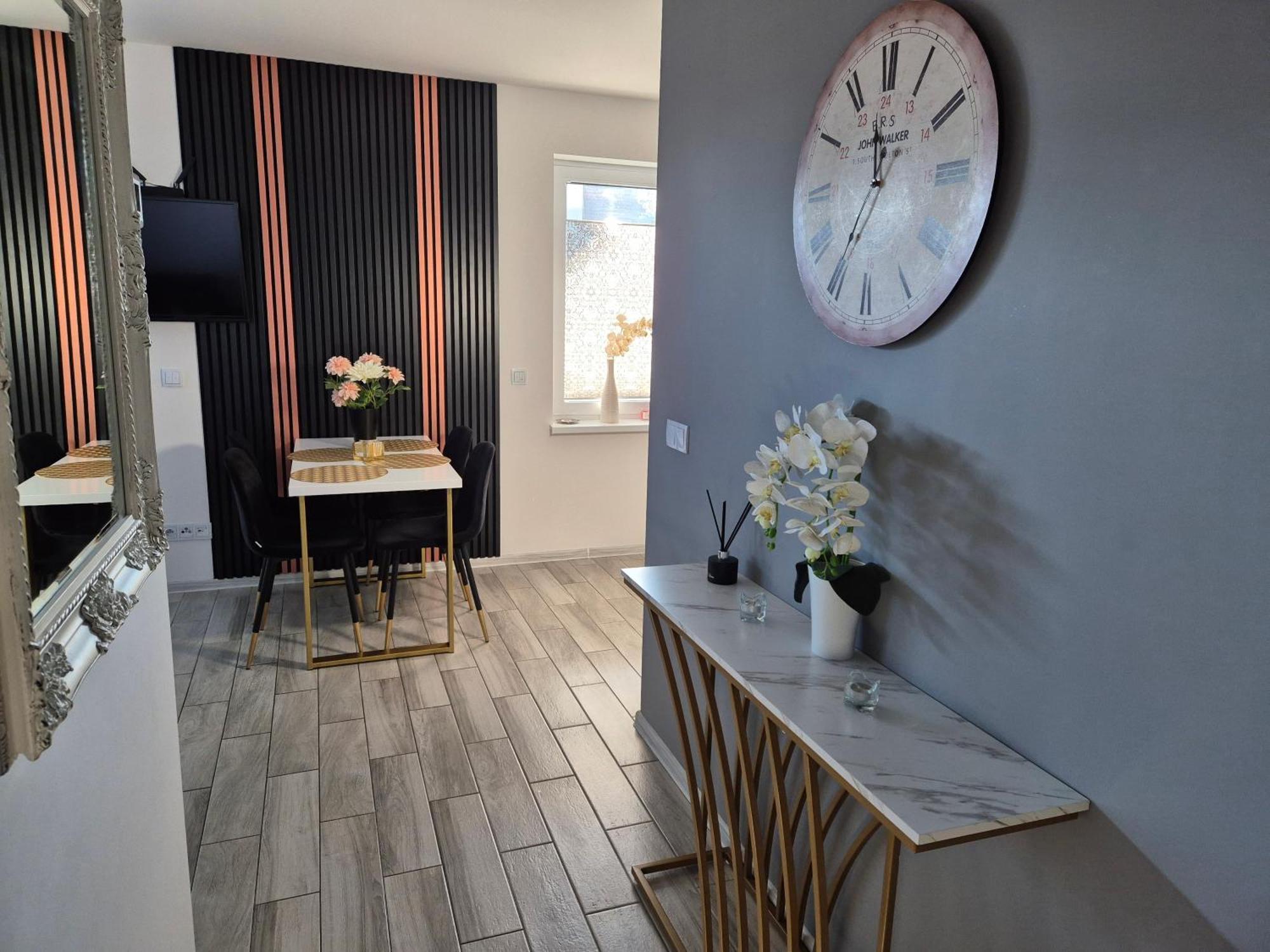 Apartament Cinema Миелно Екстериор снимка